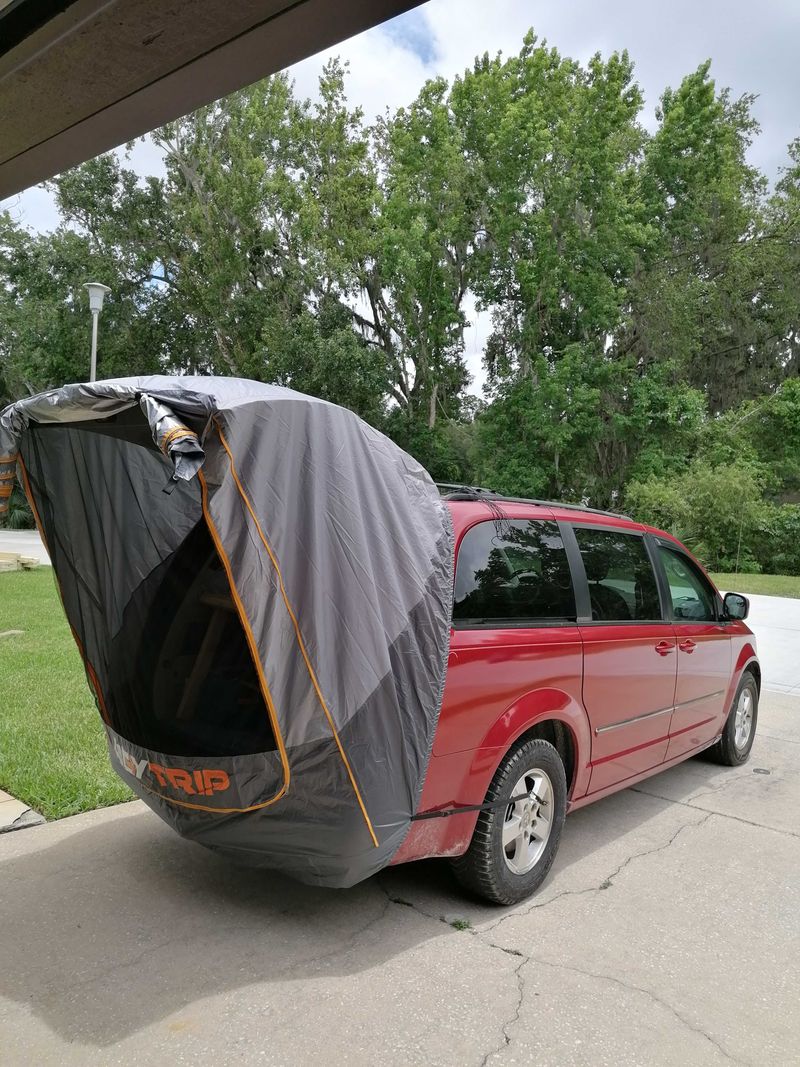 Picture 4/17 of a 2008 Dodge Grand Caravan Minivan for sale in New Smyrna Beach, Florida