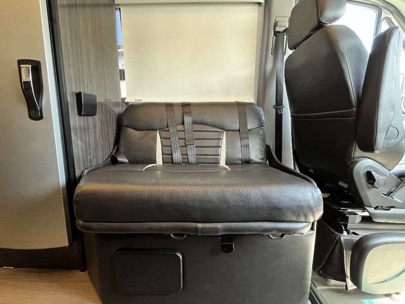 Picture 5/14 of a 2017 Winnebago Era 170A   for sale in Charleston, South Carolina