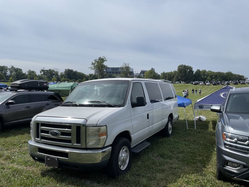 Picture 2/7 of a 2009 Ford E-350 Econoline XLT with Third Seat for sale in Baltimore, Maryland
