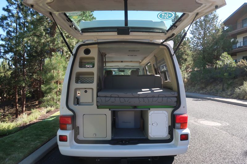 Picture 5/9 of a 2000 VW Eurovan Winnebago Full Camper for sale in Bend, Oregon