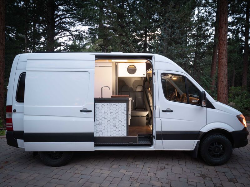 Picture 2/17 of a 2014 Mercedes Sprinter 144 Luxury MTB Camper for sale in Reno, Nevada