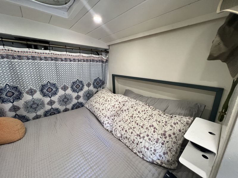 Picture 6/24 of a 2020 Ford Transit 250 High Roof 130" WB Custom Campervan for sale in Simi Valley, California