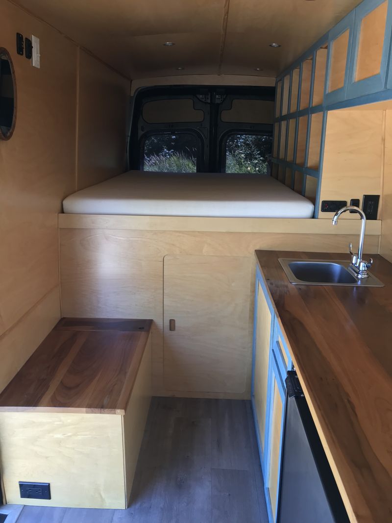 Picture 4/10 of a 2018 Ford Transit Van for sale in Puyallup, Washington