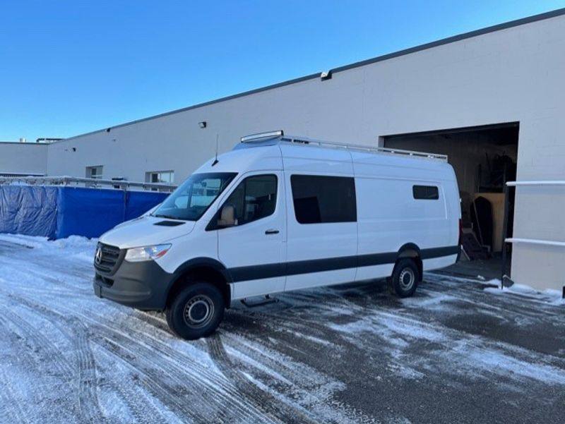 Picture 1/11 of a 2019 Sprinter 170 ext 4x4  for sale in Saint Paul, Minnesota