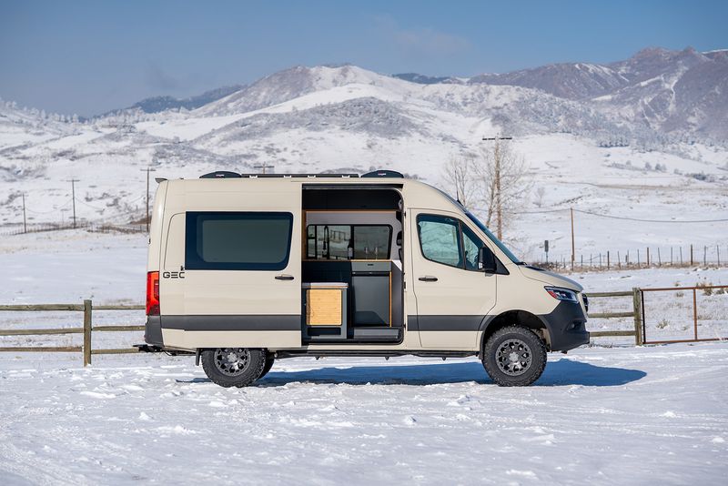 Picture 3/17 of a 2024 Geotrek Albatross Sprinter 144 AWD for sale in Boulder, Colorado