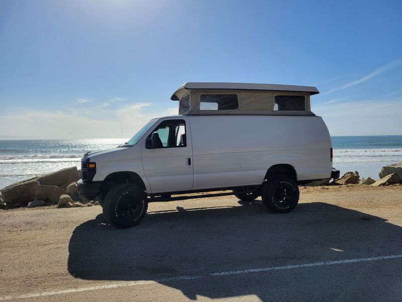 Picture 2/4 of a 2008 Ford Extended 4X4 E350 Powerstroke for sale in Ventura, California