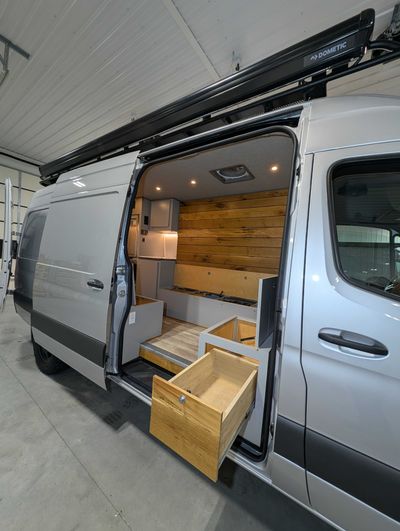 Picture 4/44 of a 2024 Build -Sprinter 4 Season, Off Grid, has it all. for sale in Hopkinsville, Kentucky