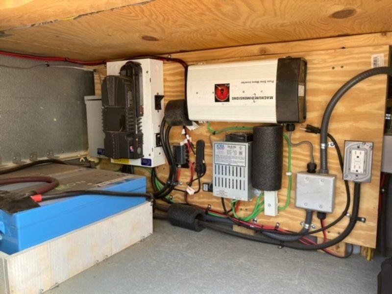 Picture 4/10 of a OFF GRID!! 2006 IC international CE 300 291 for sale in Show Low, Arizona