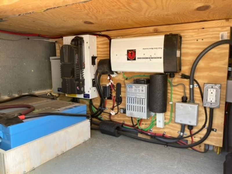 Picture 4/10 of a OFF GRID!! 2006 IC international CE 300 291 for sale in Show Low, Arizona