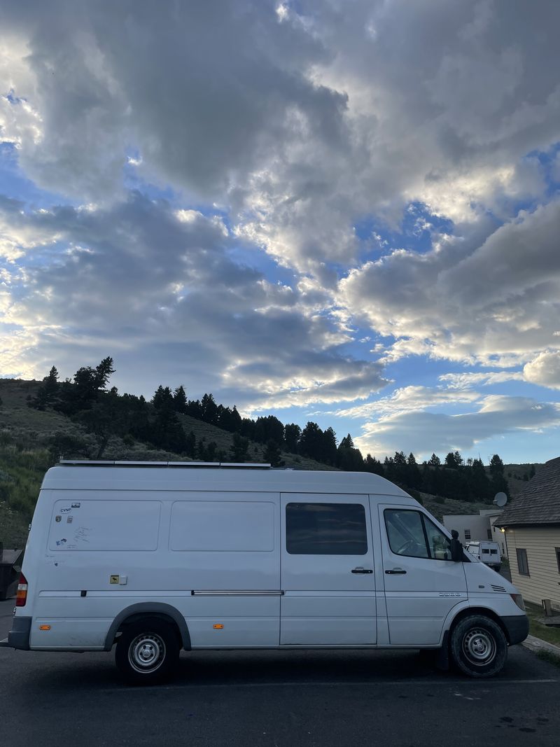 Picture 3/36 of a 2006 Dodge Sprinter Van ( 5 CYL 2.7 liter engine) for sale in Philadelphia, Pennsylvania