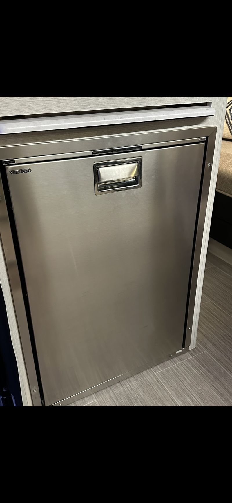 Picture 4/26 of a 2022 Thor Rize Camparvan for sale in Carlsbad, California