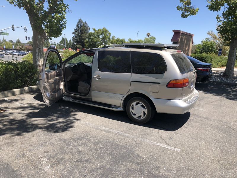 Picture 2/10 of a 2000 Sienna Solar Camper for sale in Fairfield, California