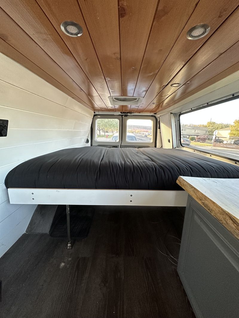 Picture 3/17 of a 2012 Ford E350 Super Duty Passenger XLT for sale in Washington, Utah