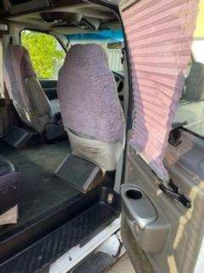 Picture 5/12 of a 2003 Ford E150 Conversion Van  for sale in Hacienda Heights, California