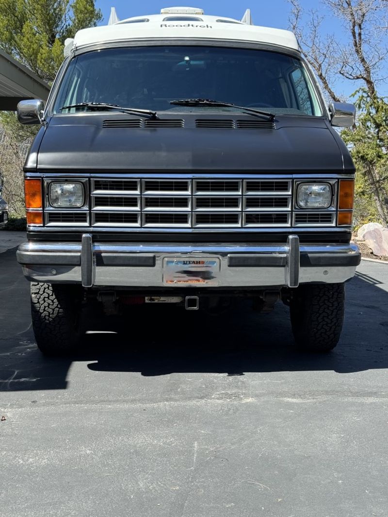 Picture 2/8 of a 1992 Roadtrek D190V 4x4 for sale in Salt Lake City, Utah