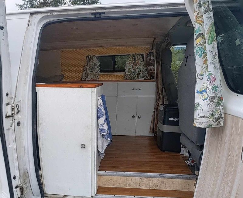 Picture 1/4 of a 2009 E250 Camper for sale in Salt Lake City, Utah