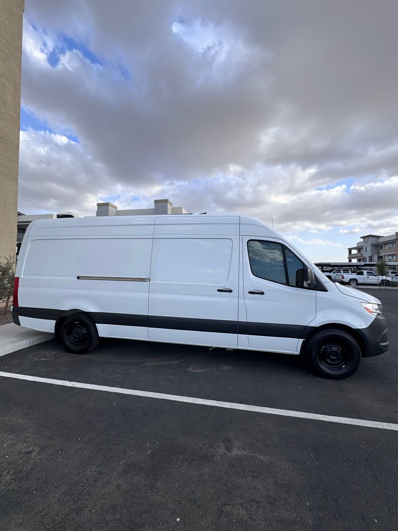 Picture 1/22 of a Professionally Built Mercedes Campervan for sale in Port Saint Lucie, Florida