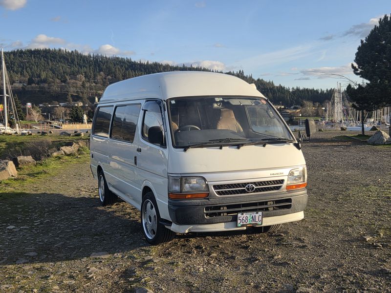 Picture 3/22 of a 1995 Toyota HiAce Camper Van for sale in Hood River, Oregon