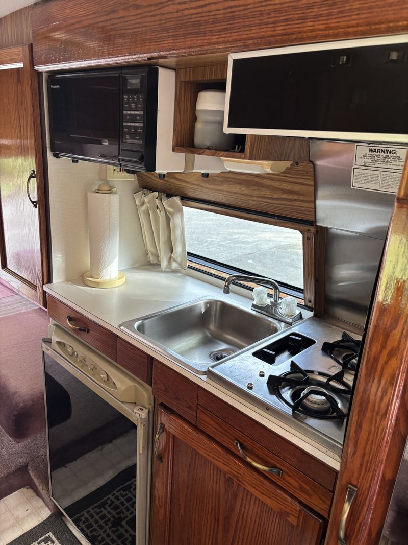 Picture 3/8 of a 1991 DODGE ROADTREK PUPOLAR for sale in Baton Rouge, Louisiana