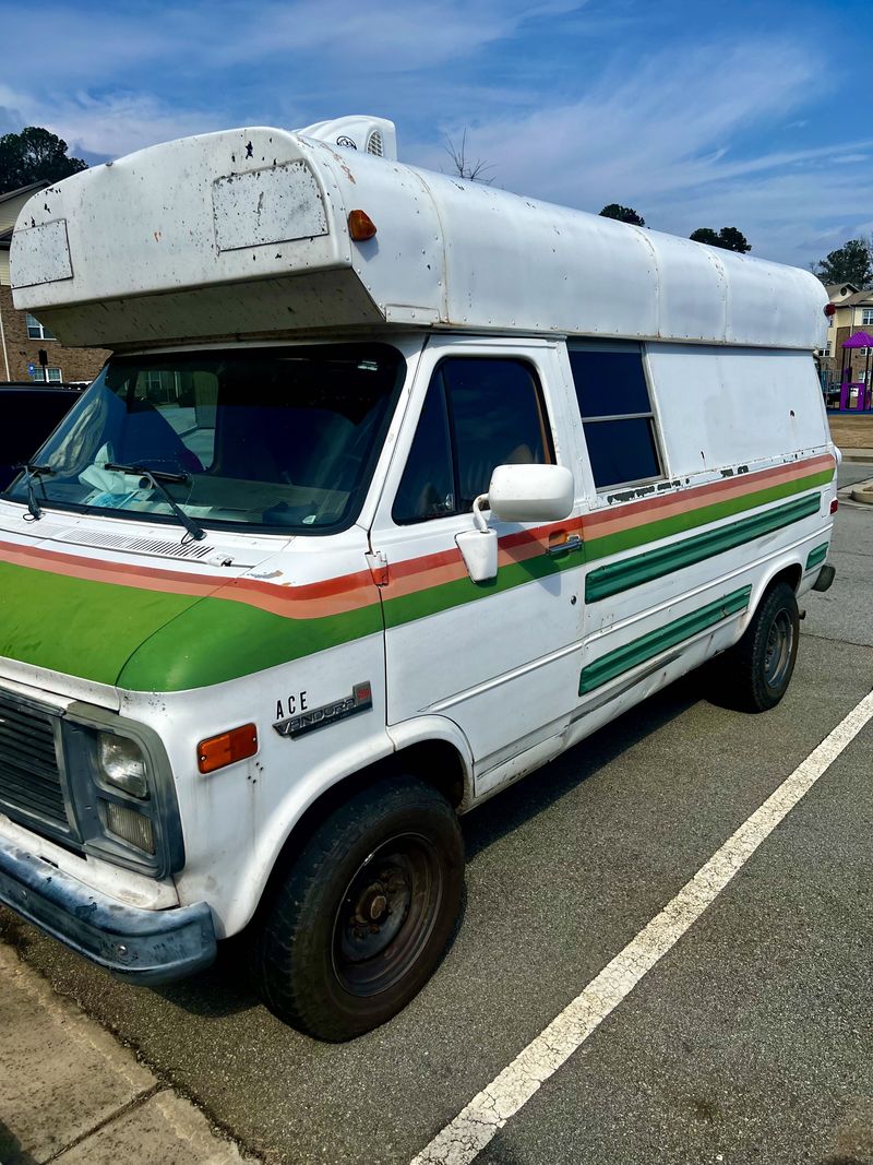 Picture 1/10 of a 1989 GMC Vandura - Skoolie - Camper for sale in Bethlehem, Georgia