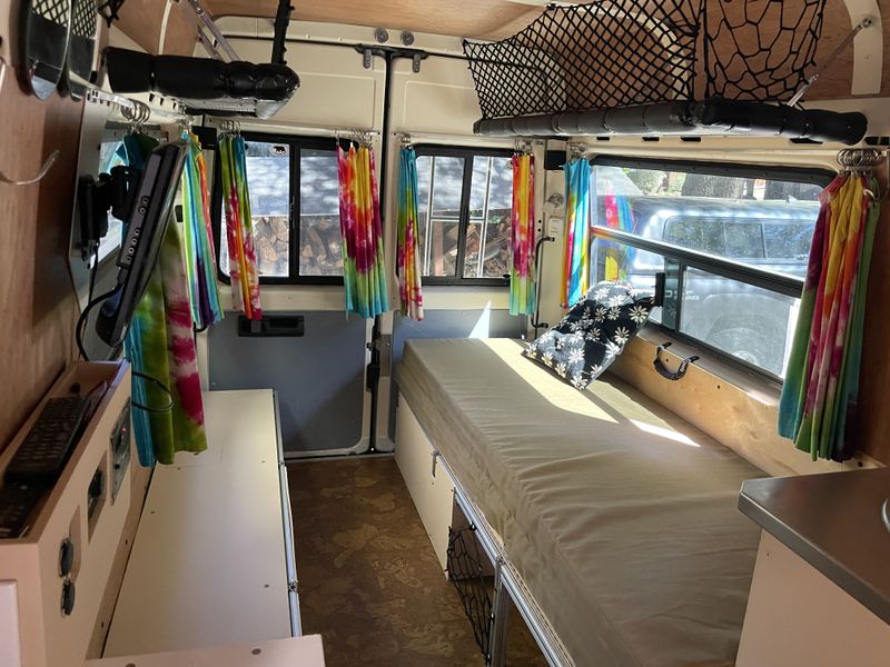 Picture 5/15 of a 2006 Mercedes Sprinter 3500 for sale in Felton, California