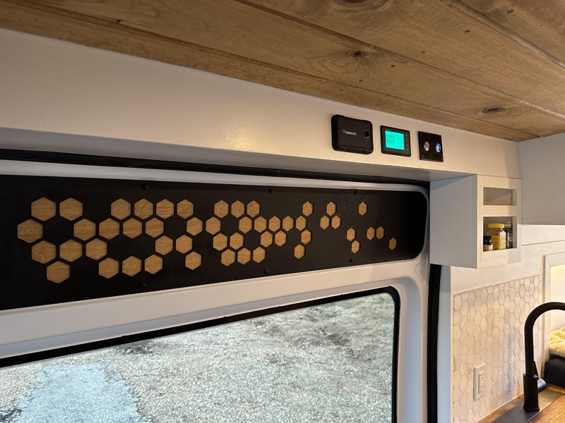 Picture 4/16 of a Luxury Adventure – Off-Grid AC/Heat, Tons of Power for sale in Kansas City, Missouri