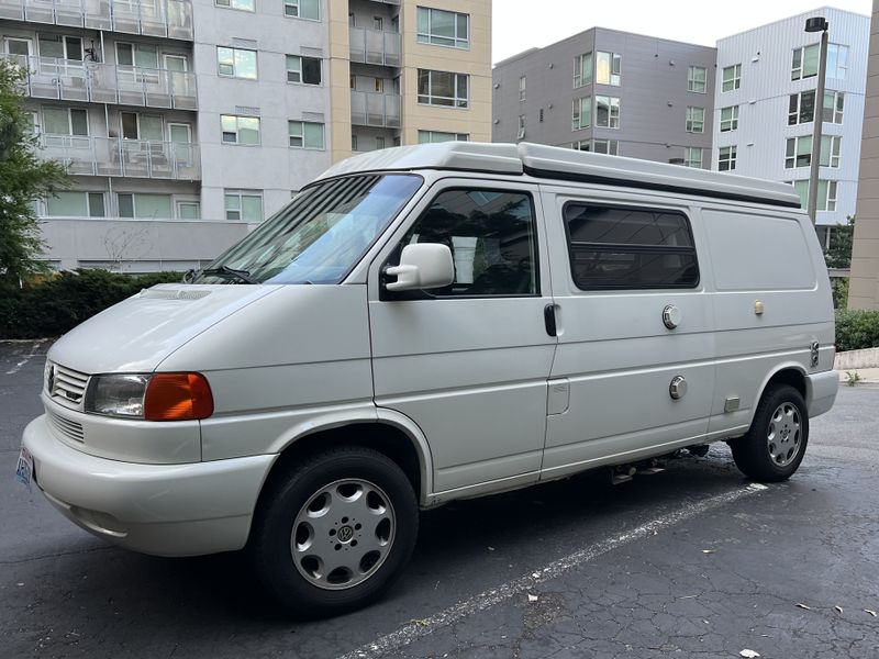 Picture 3/14 of a 2000 VW Eurovan Winnebago conversion for sale in Redmond, Washington