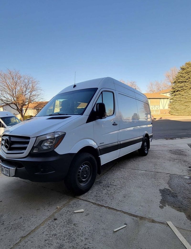 Picture 4/20 of a 2014 Mercedes Sprinter 2500 for sale in Colorado Springs, Colorado