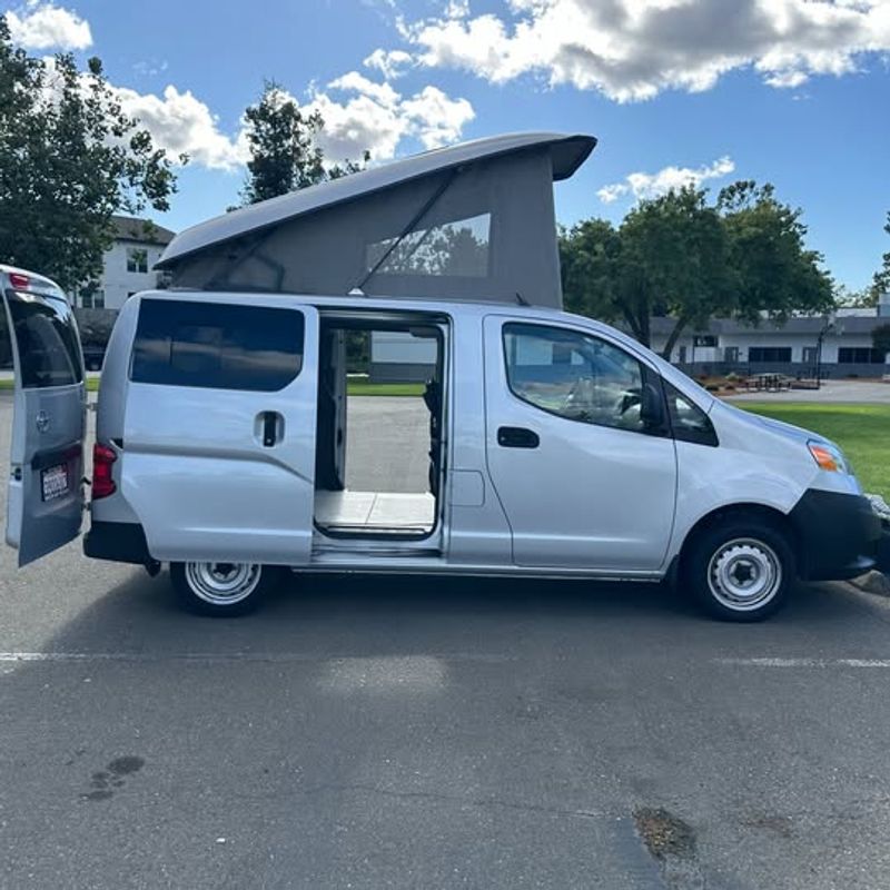 Picture 3/28 of a 2019 Nissan NV200 Popup Campervan for sale in Rohnert Park, California