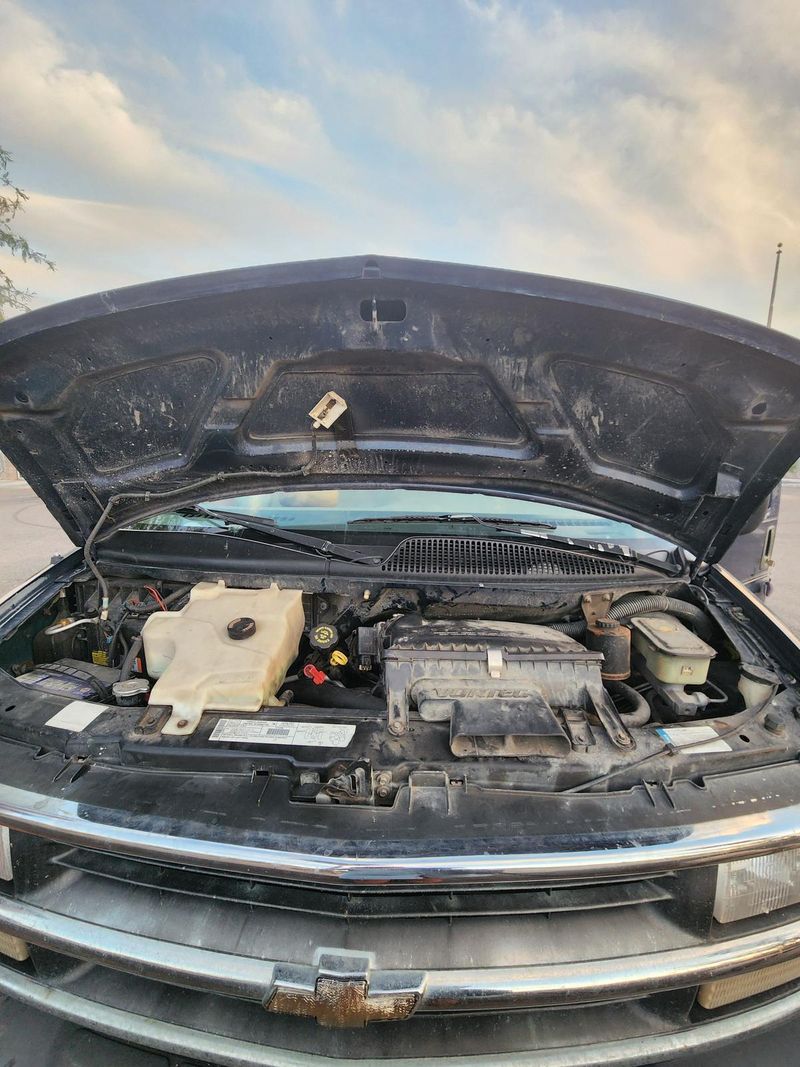 Picture 3/10 of a 2000 Chevrolet Express for sale in Ellicott City, Maryland