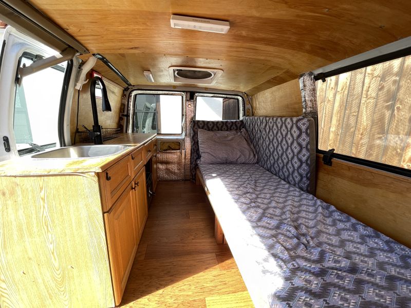 Picture 1/25 of a 1992 AWD Safari Van for sale in Oceanside, California