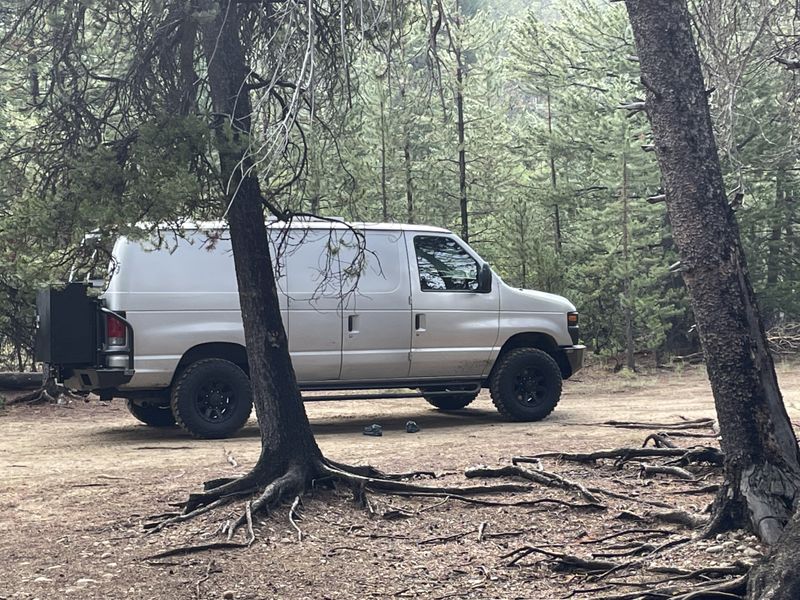 Picture 2/13 of a 2012 Ford e 150 for sale in Visalia, California