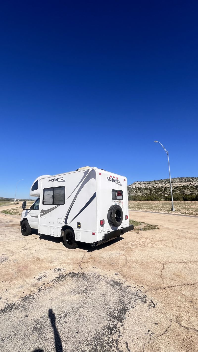 Picture 5/13 of a Ford Camper 19ft super duty 350 or Trade Newer Tacoma 4x4 for sale in Sunset Beach, California