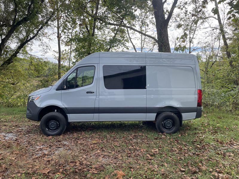 Picture 5/25 of a Stoutlander HLR – New 2024 Mercedes Sprinter 144 AWD for sale in Knoxville, Tennessee