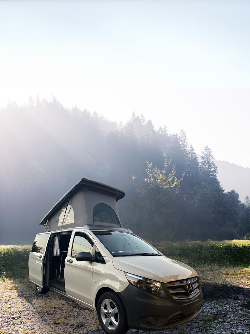 Picture 2/18 of a 2021 Mercedes Metris Getaway Camper for sale in Portland, Oregon