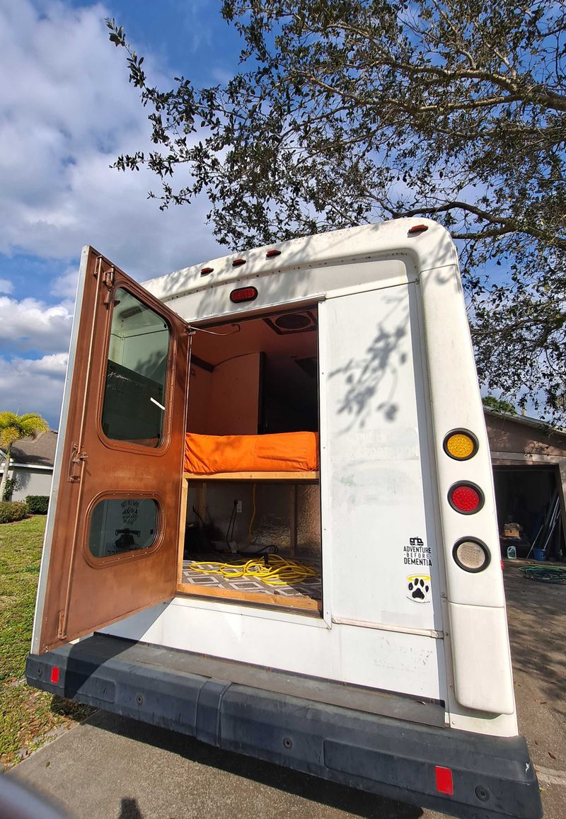 Picture 3/16 of a 2011 Chevy Cutaway for sale in Palm Bay, Florida