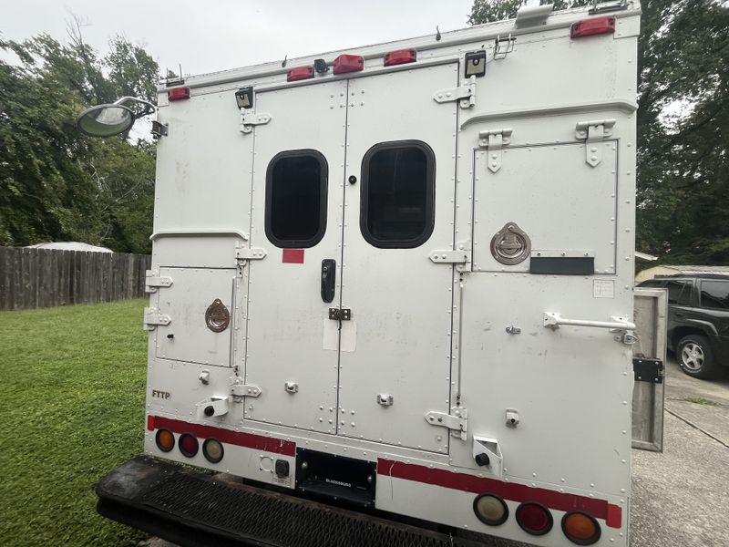 Picture 4/18 of a Camper Van/RV for sale in Louisville, Kentucky