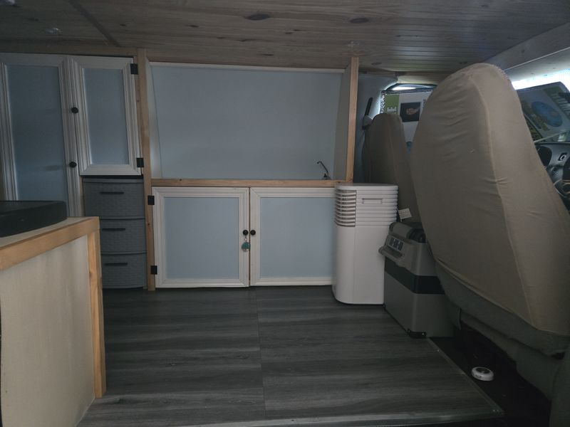 Picture 3/22 of a BEAUTIFUL CAMPERVAN LOW MILES for sale in Clearwater, Florida