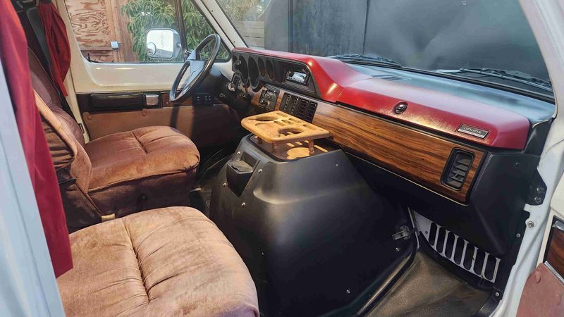 Picture 5/11 of a 1990 Dodge XPLORER camper van for sale in La Habra, California