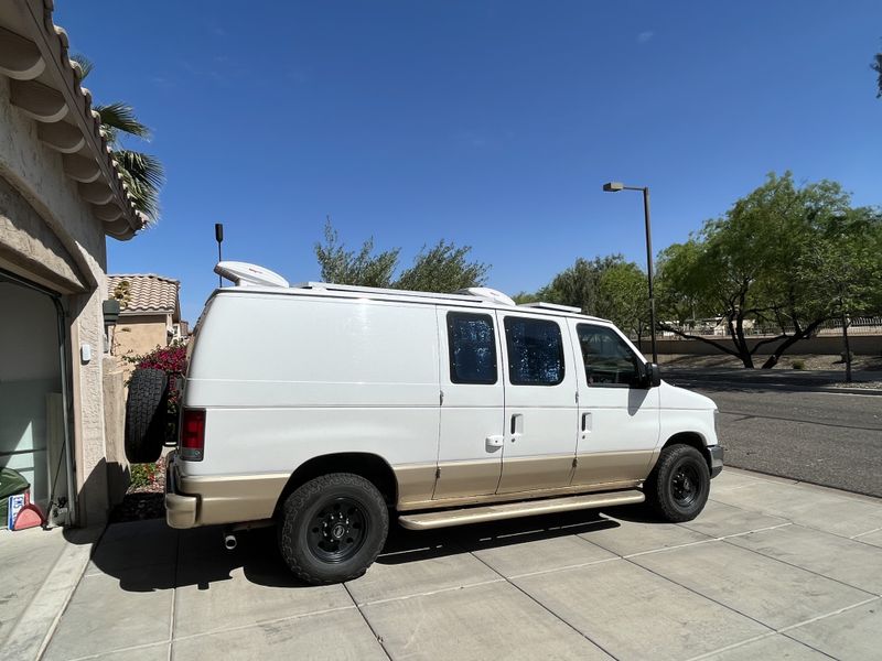 Picture 6/17 of a 2009 E250 Solo Camper van (76k miles) for sale in Surprise, Arizona