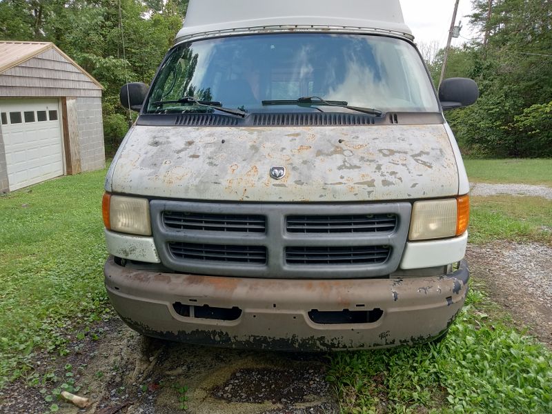 Picture 3/6 of a 2001 Dodge 3500 Ram Van for sale in Dandridge, Tennessee