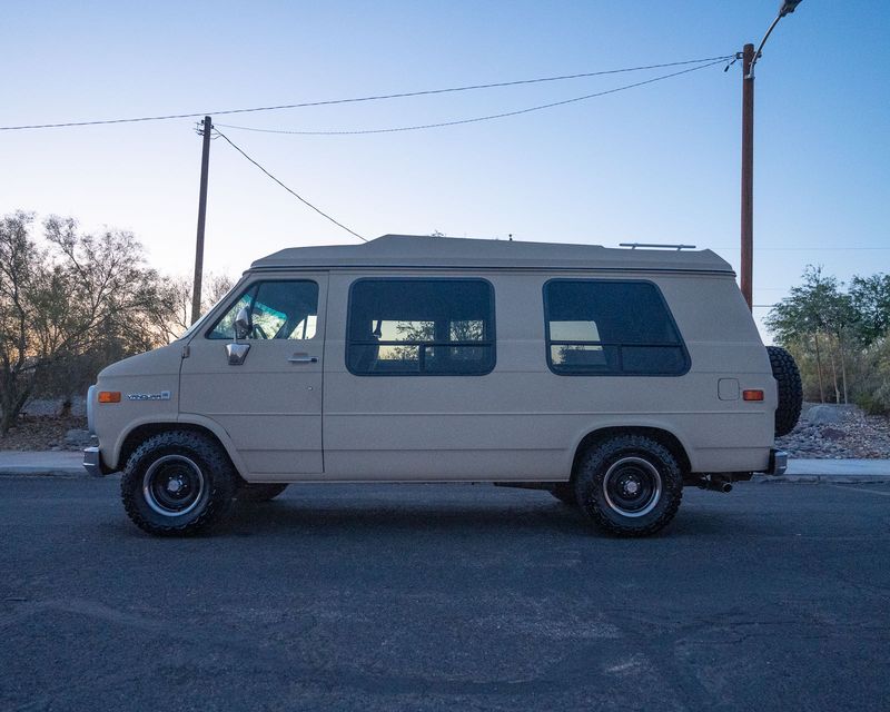 Picture 3/20 of a 1994 GMC Vandura Rally Wagon 2500 for sale in Lake Havasu City, Arizona