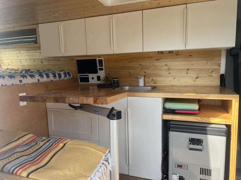 Picture 4/18 of a 2006 T1N Dodge Sprinter 2500 for sale in San Francisco, California