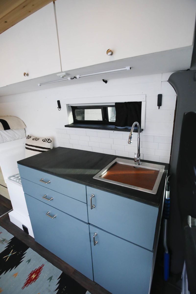 Picture 5/20 of a 2014 Mercedes-Benz Sprinter 2500 High Roof 144" RWD for sale in Ridgway, Colorado