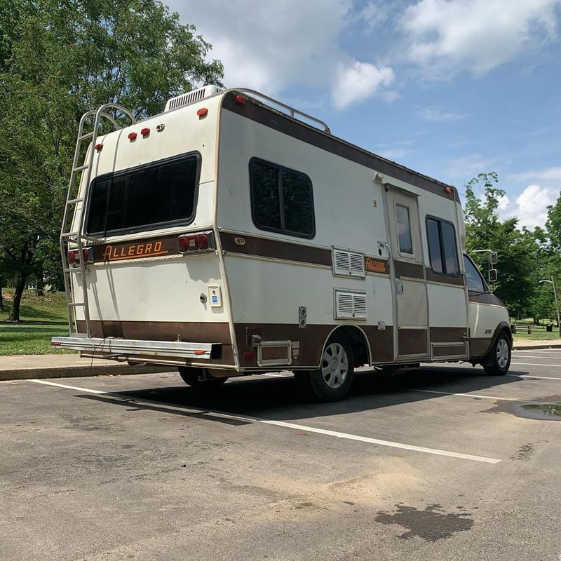 Picture 3/10 of a Chevy Astro Camper for sale in Columbus, Ohio