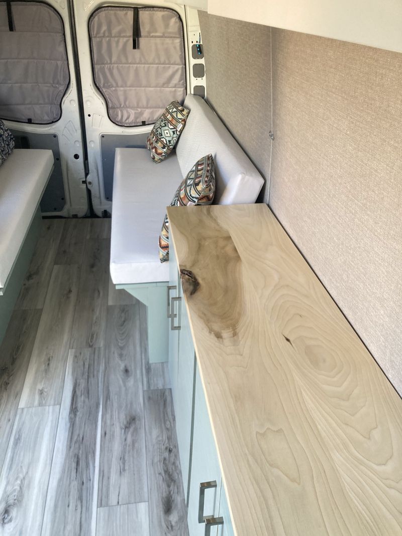 Picture 4/9 of a 2008 Sprinter Campervan for sale in Temecula, California