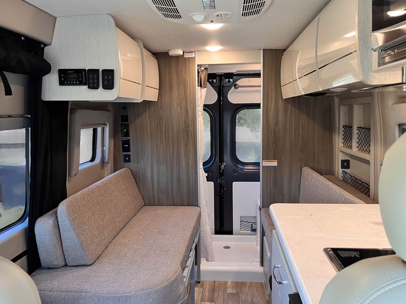 Picture 3/21 of a 2024 Thor Rize 18G, like new! for sale in Merced, California