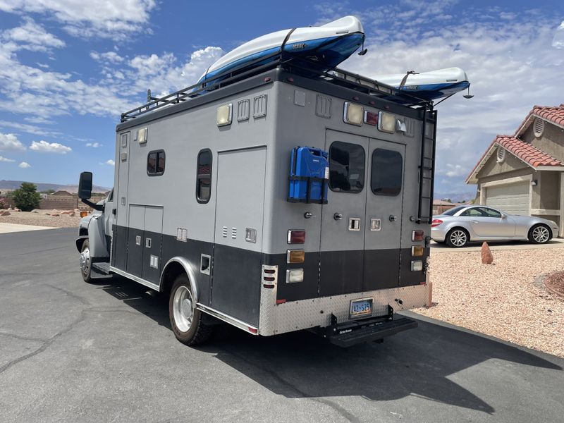 Picture 3/28 of a 2009 Kodiak C4500 for sale in Las Vegas, New Mexico