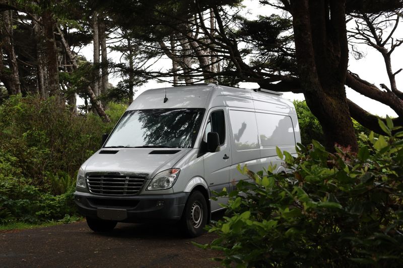 Picture 2/9 of a 2012 Freightliner (Mercedes) Sprinter 2500 Conversion for sale in Seattle, Washington