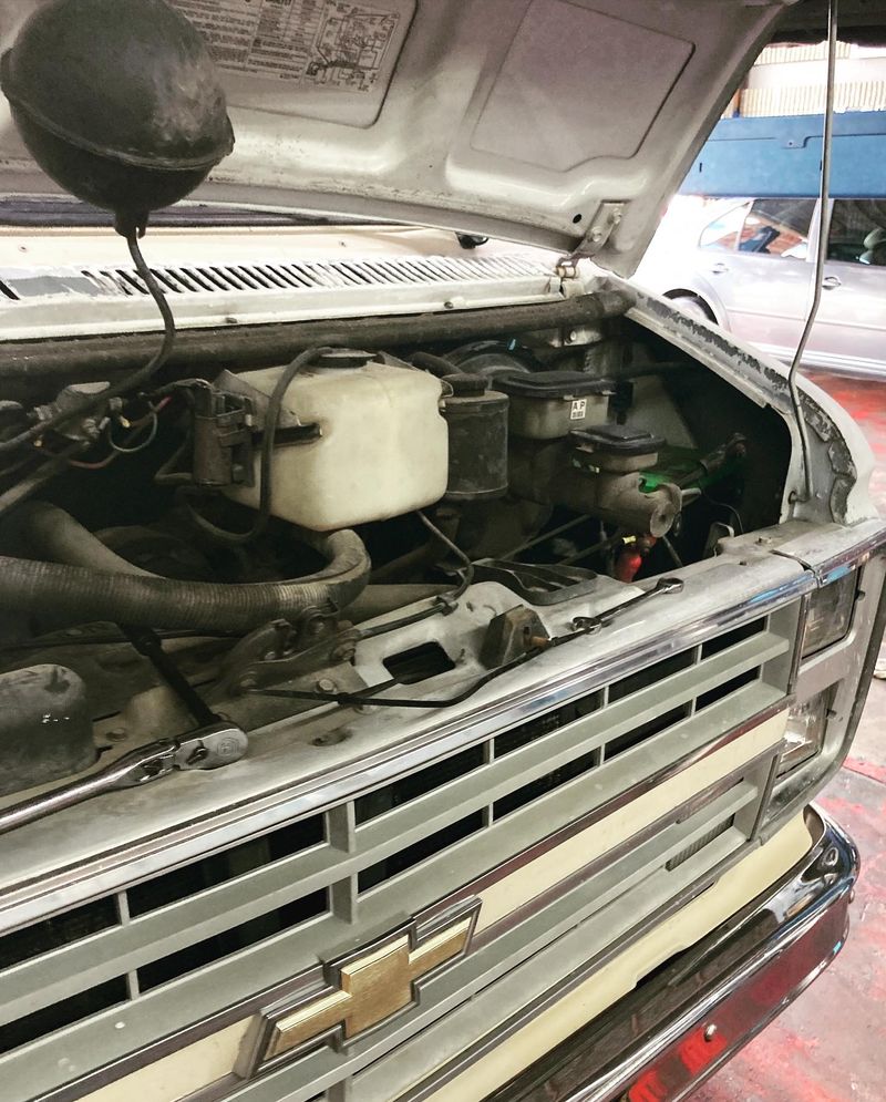 Picture 3/16 of a 1985 Chevrolet G-Series (G20) for sale in Houston, Texas